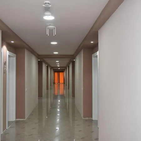 Liss 2 Hotel 3*