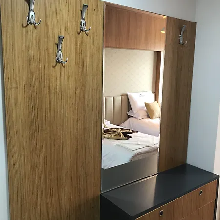 Liss 2 Hotel 3*
