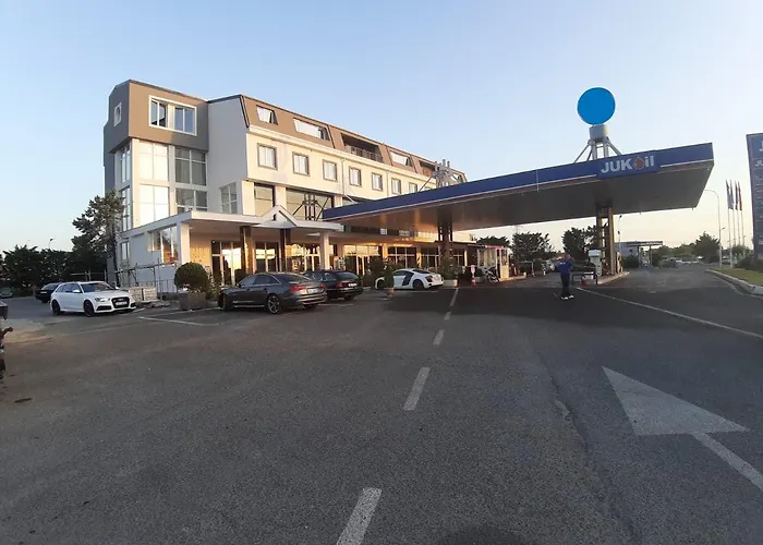 Liss 2 מלון Lezhë